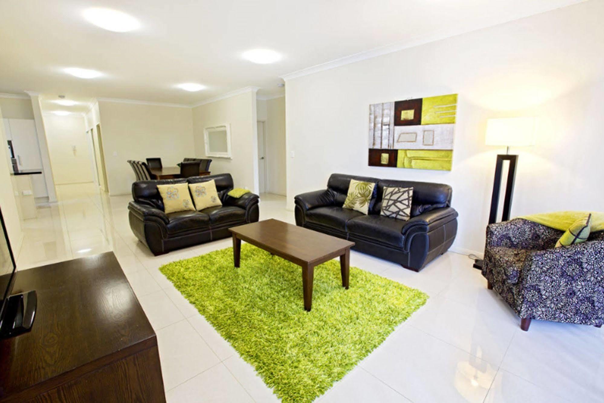 פנריט Astina Serviced Apartments - Central מראה חיצוני תמונה